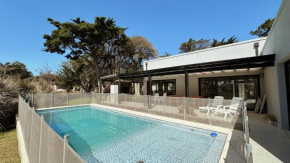 Casa en chapa barrio privado 6PX I CASA HECTOR I Hola Sur